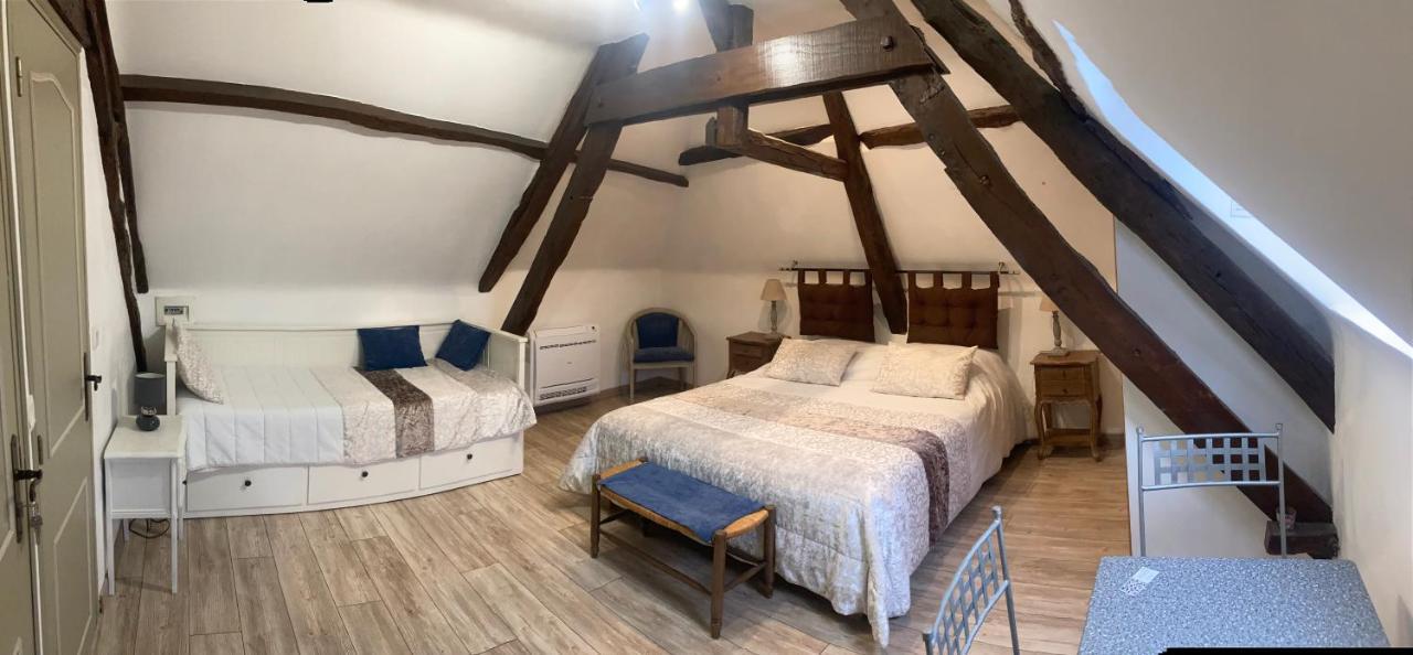 Le Jaonnet Bed & Breakfast Nabirat Екстериор снимка